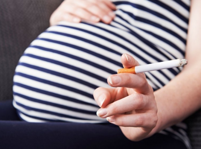 Comment arrêter de fumer des cigarettes lorsque l’on est enceinte ?
